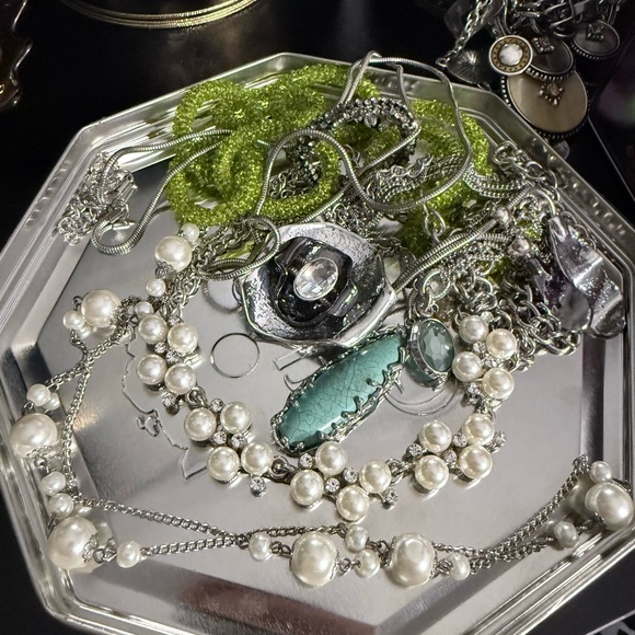 Mixed Statement Jewelry Bundle - Picture 5 of 7